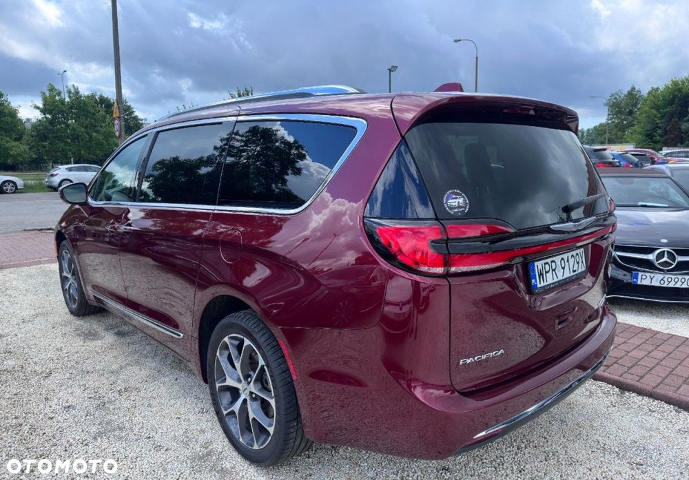Chrysler Pacifica - 8