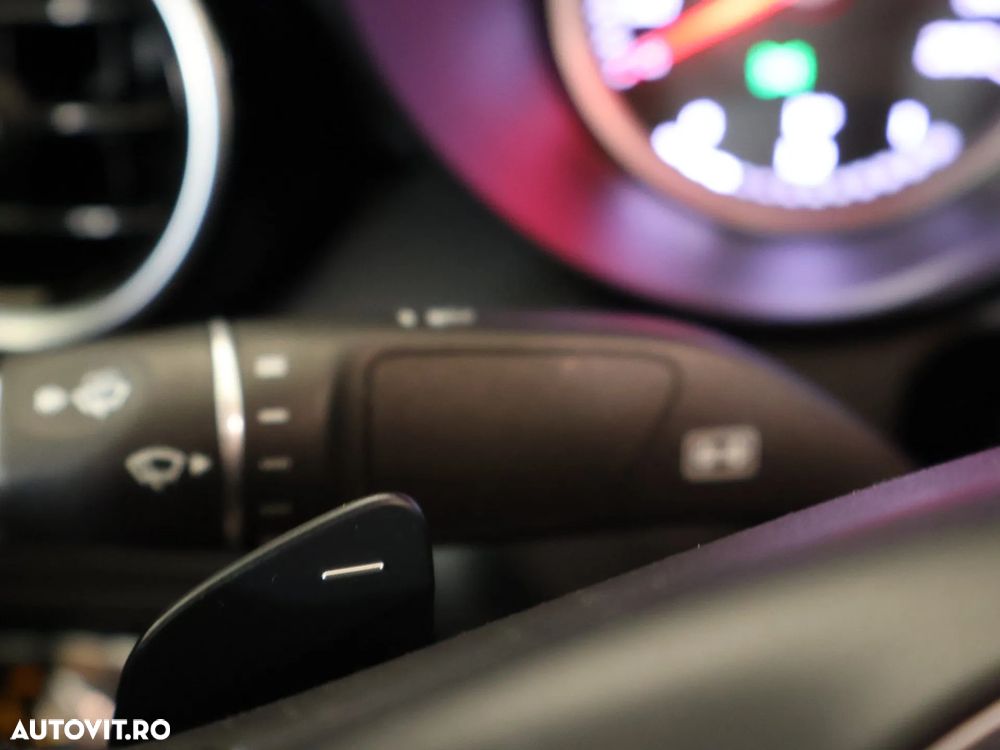 Mercedes-Benz C 180 Coupe 9G-TRONIC - 28