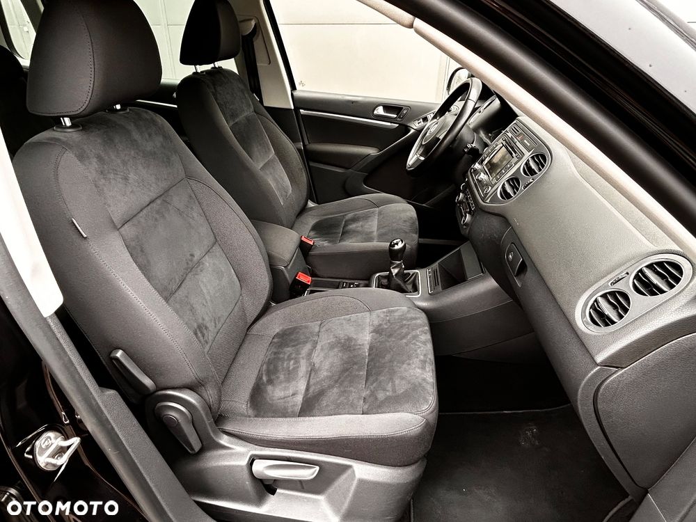 Volkswagen Tiguan 1.4 TSI BlueMotion Technology Exclusive - 28