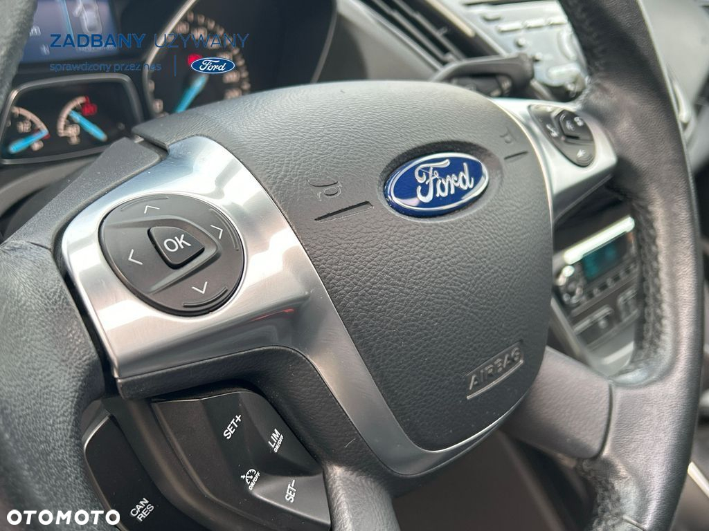Ford Kuga 1.5 EcoBoost 2x4 Titanium - 20