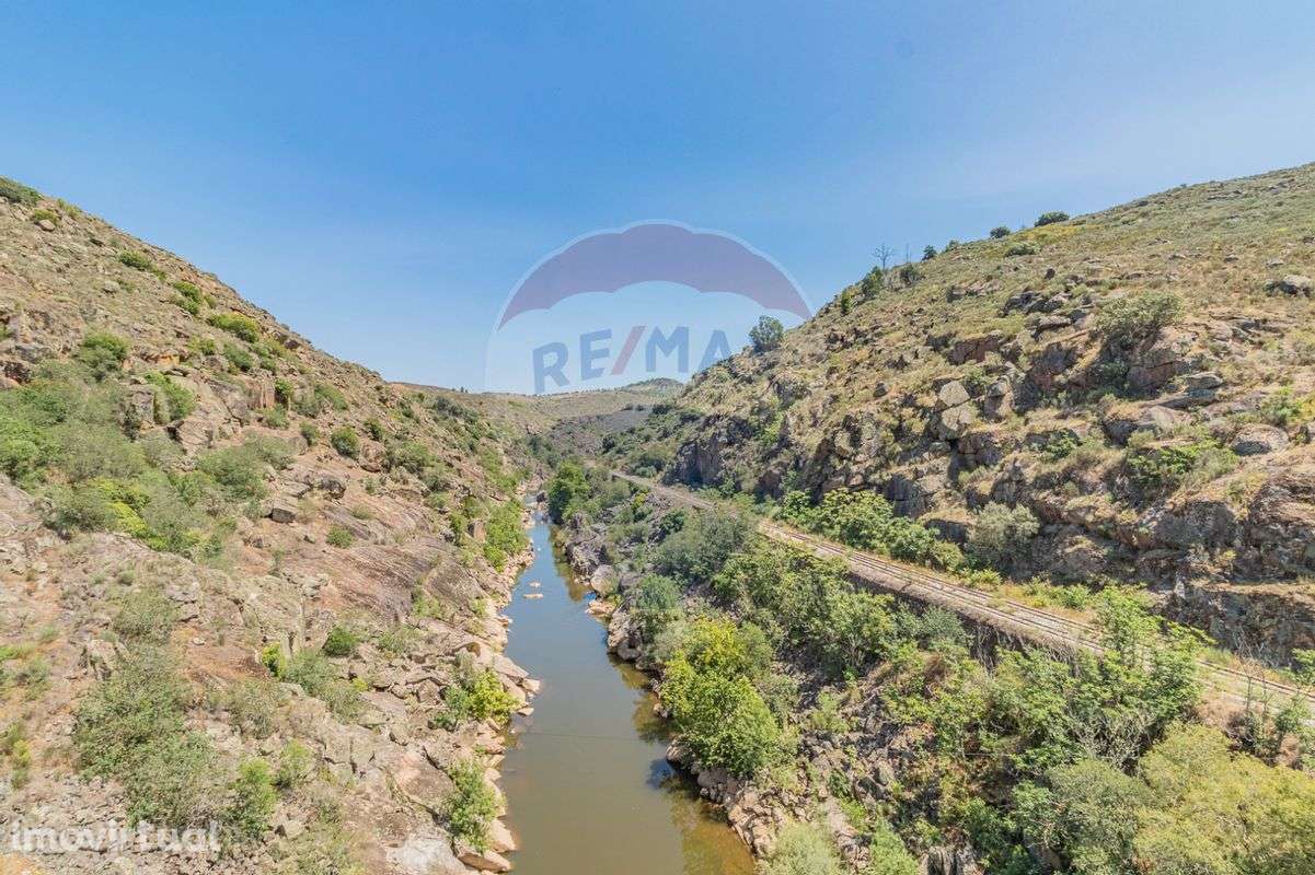 Moradia T2 para venda - Grande imagem: 2/8