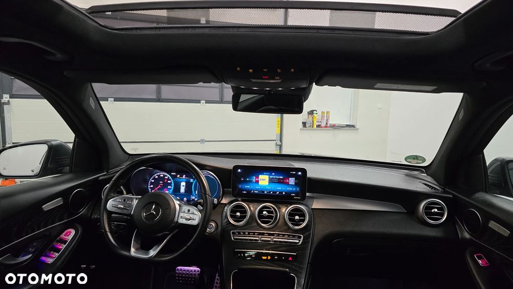 Mercedes-Benz GLC 300 d 4Matic 9G-TRONIC AMG Line Plus - 19