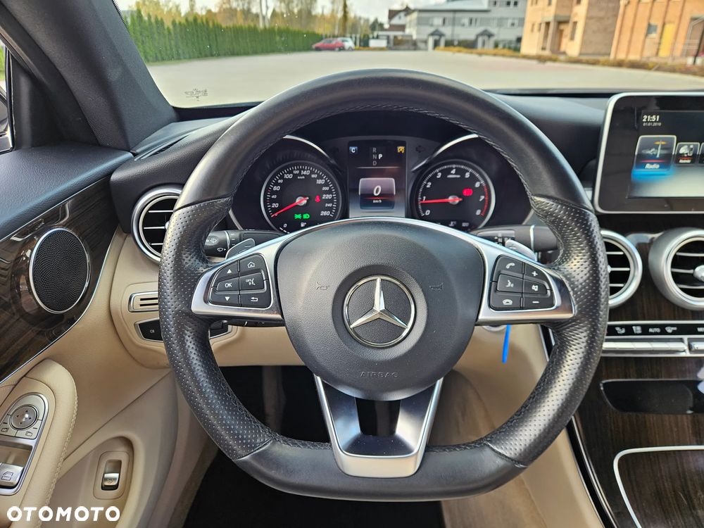 Mercedes-Benz Klasa C 300 9G-TRONIC - 14