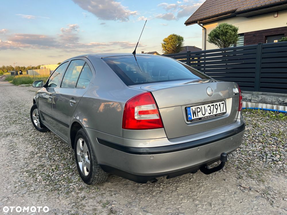 Skoda Octavia 1.6 Ambition - 3
