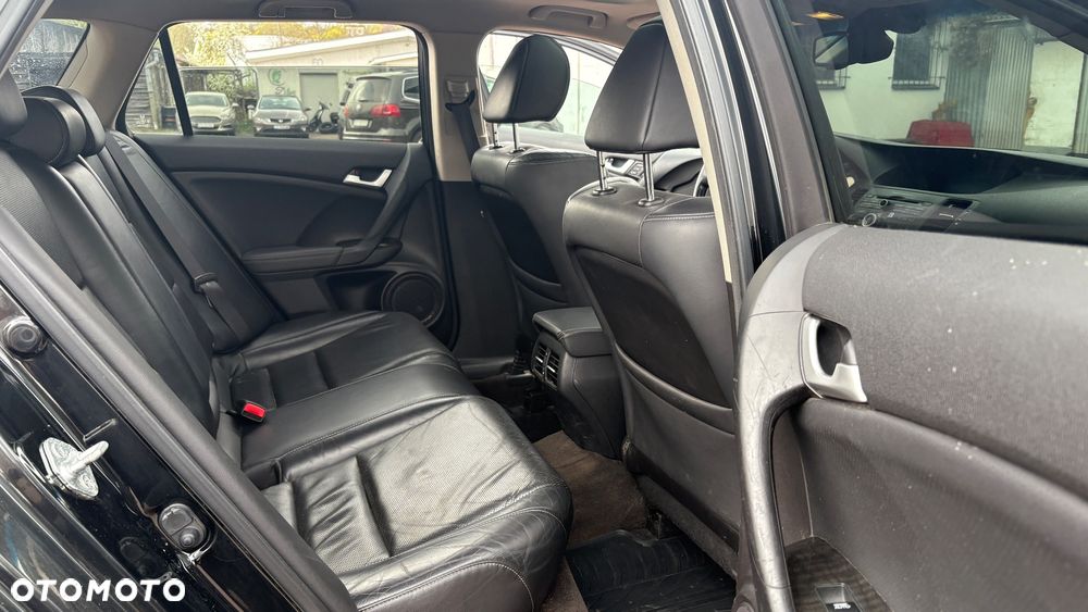 Honda Accord 2.2d Executive Nav - 5