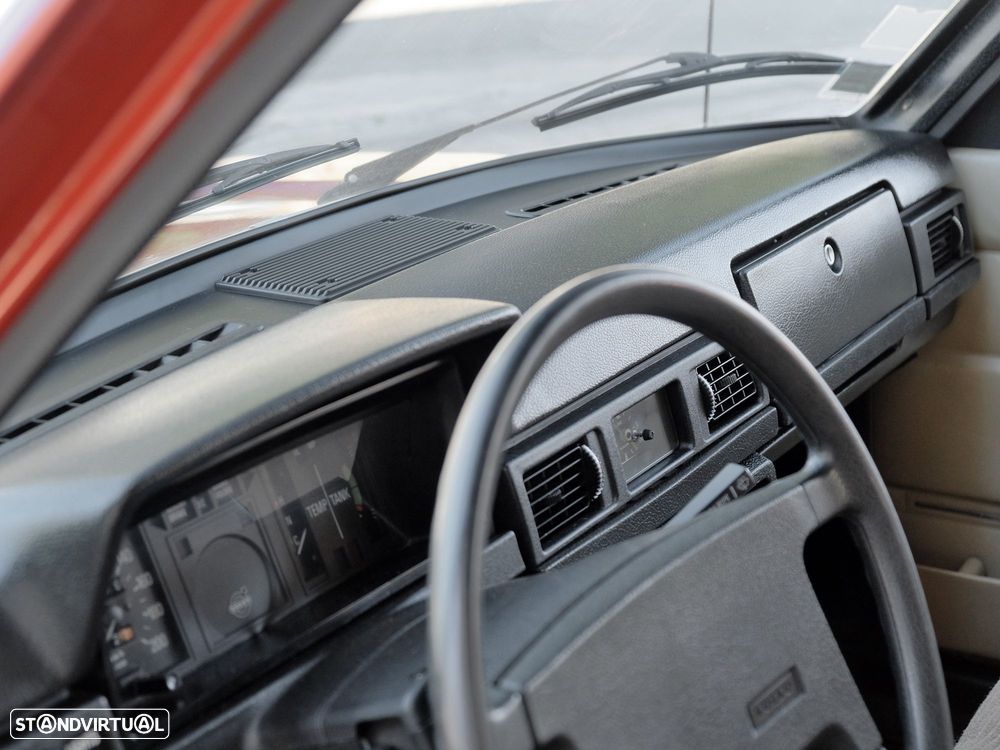 Volvo 244 - 14