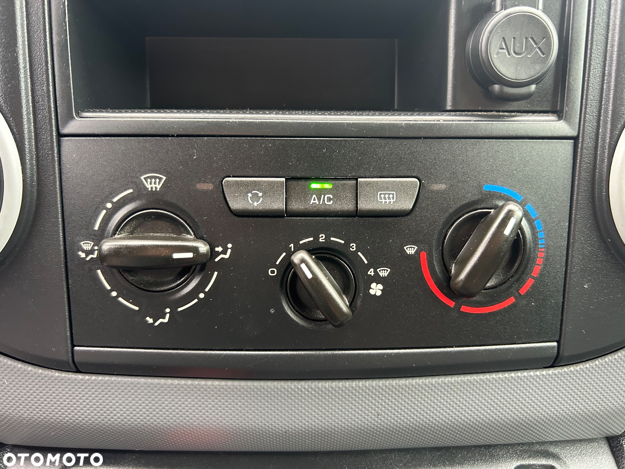 Peugeot Partner - 10