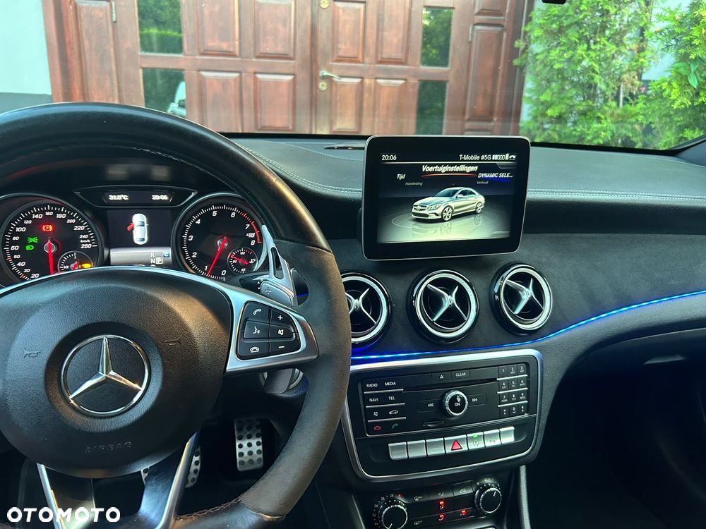 Mercedes-Benz CLA 180 7G-DCT AMG Line - 11