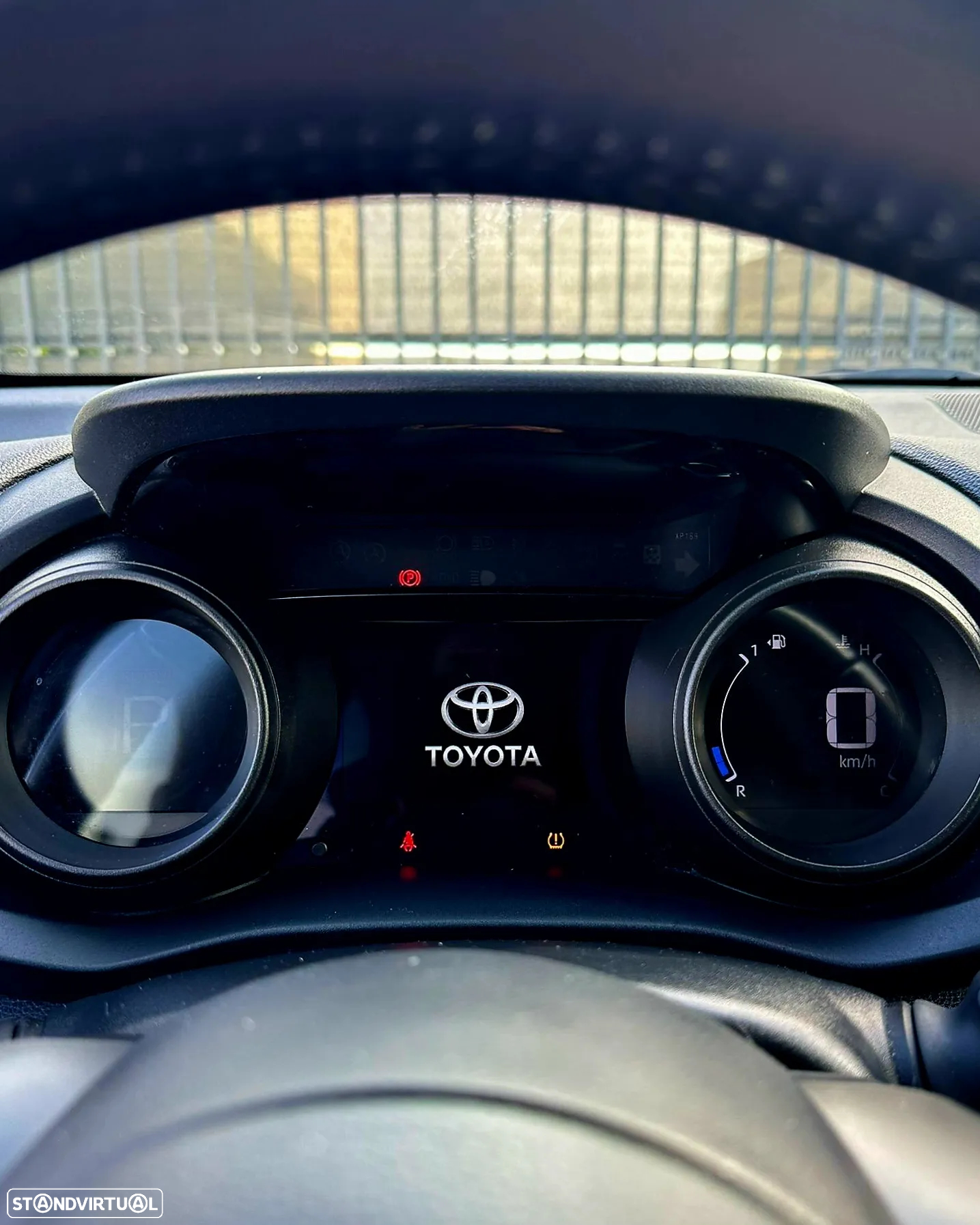 Toyota Yaris 1.5 HDF Comfort Plus - 16
