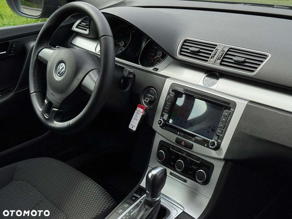Volkswagen Passat 2.0 BlueTDI DSG SCR Business Edition - 16