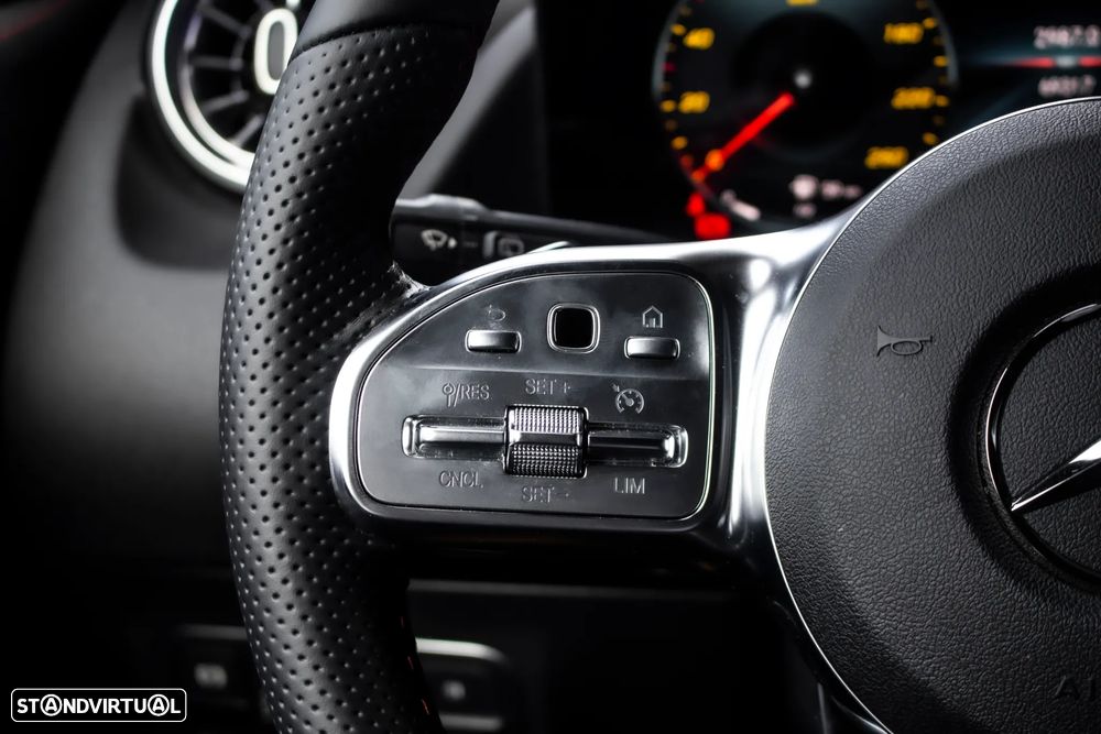 Mercedes-Benz GLA 250 e AMG Line - 14