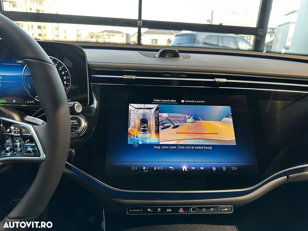 Mercedes-Benz E 300 4MATIC PHEV - 14