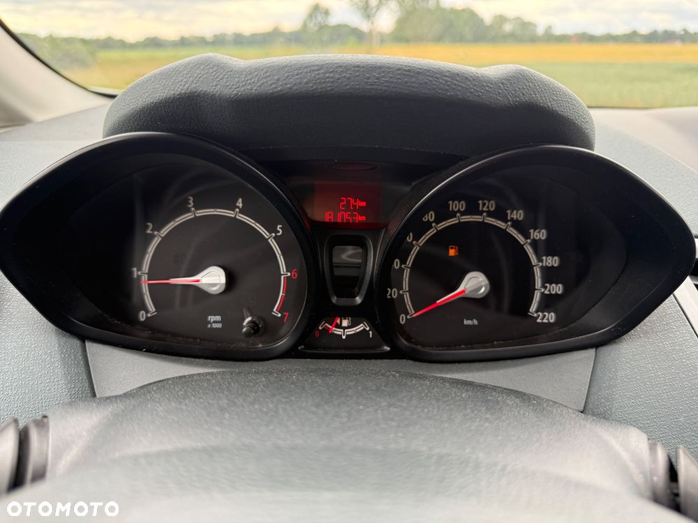 Ford Fiesta 1.25 SYNC Edition - 12