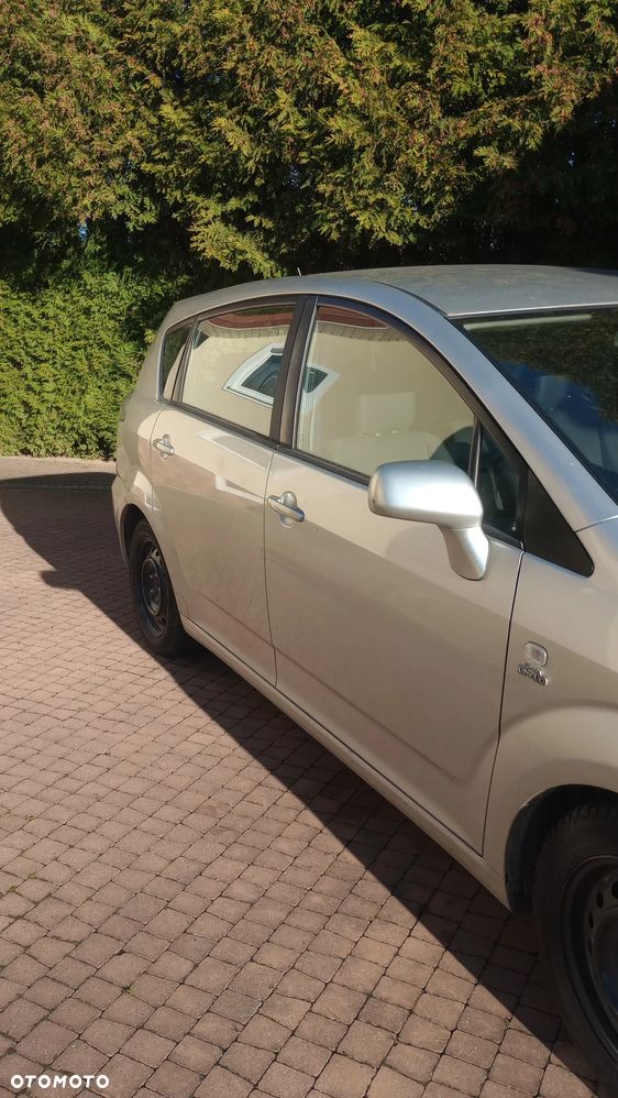 Toyota Corolla Verso 2.0 D-4D Sol - 5