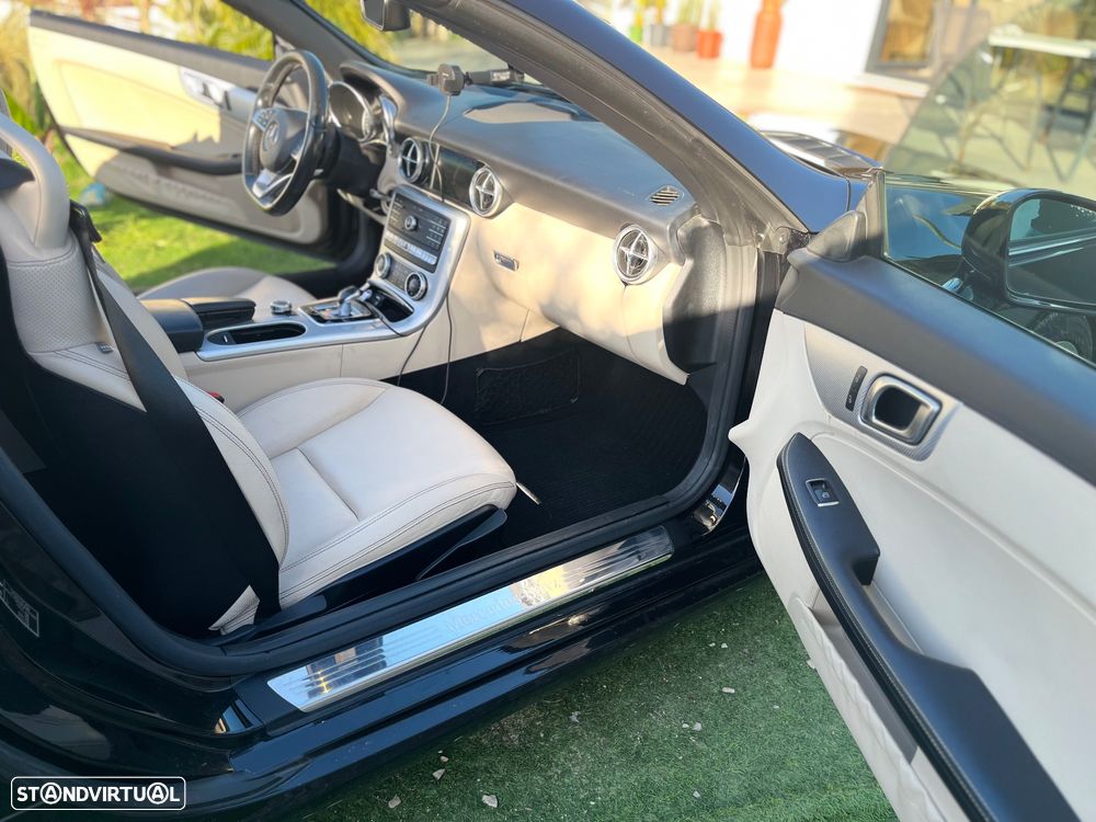 Mercedes-Benz SLC 250 d - 10
