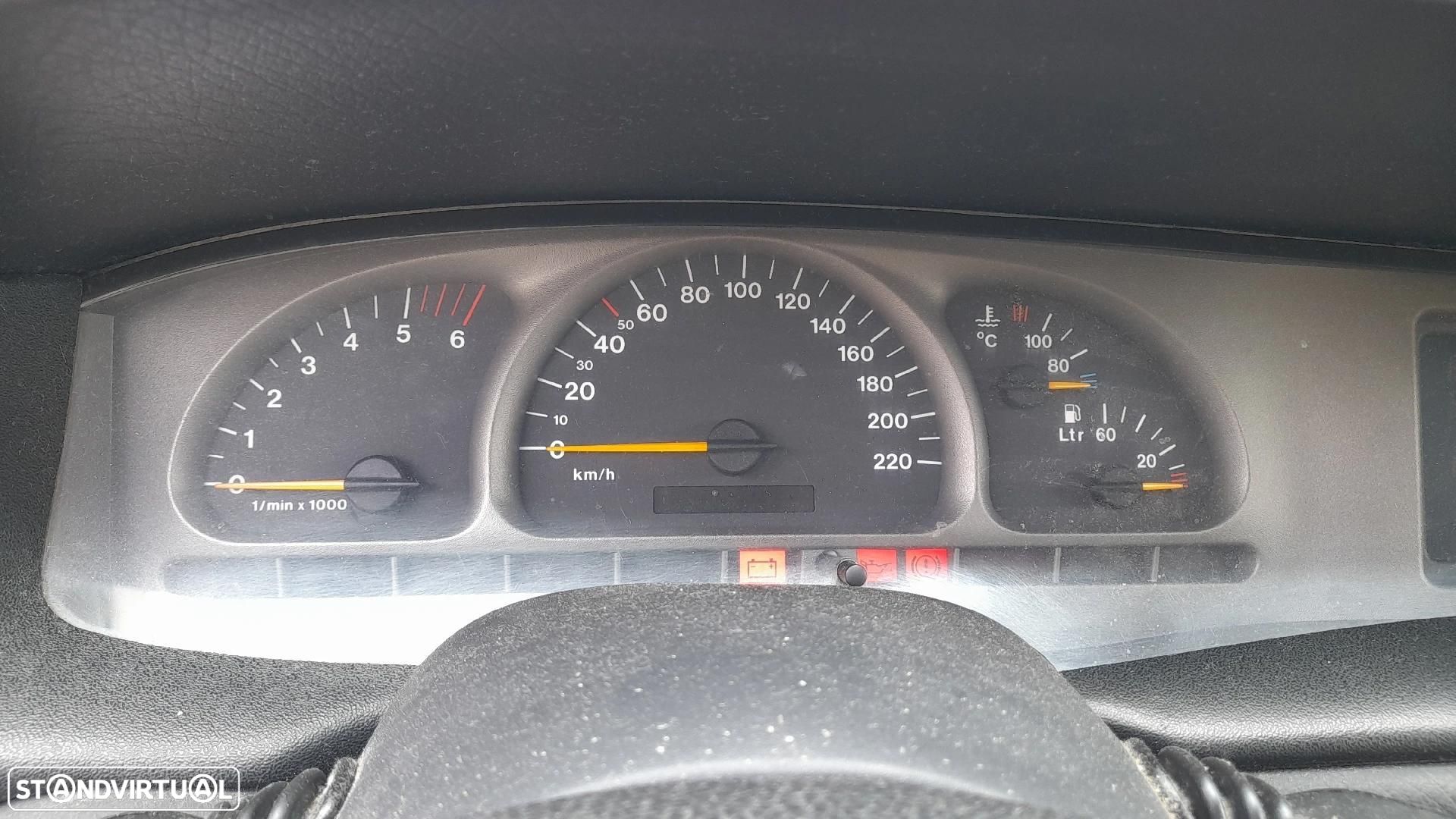Quadrante / painel de instrumentos OPEL Vectra B Caravan (31_) - 1