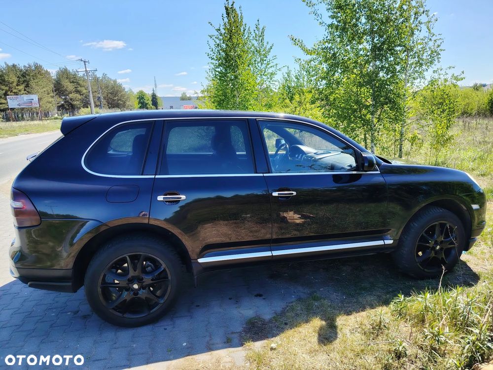 Porsche Cayenne - 5
