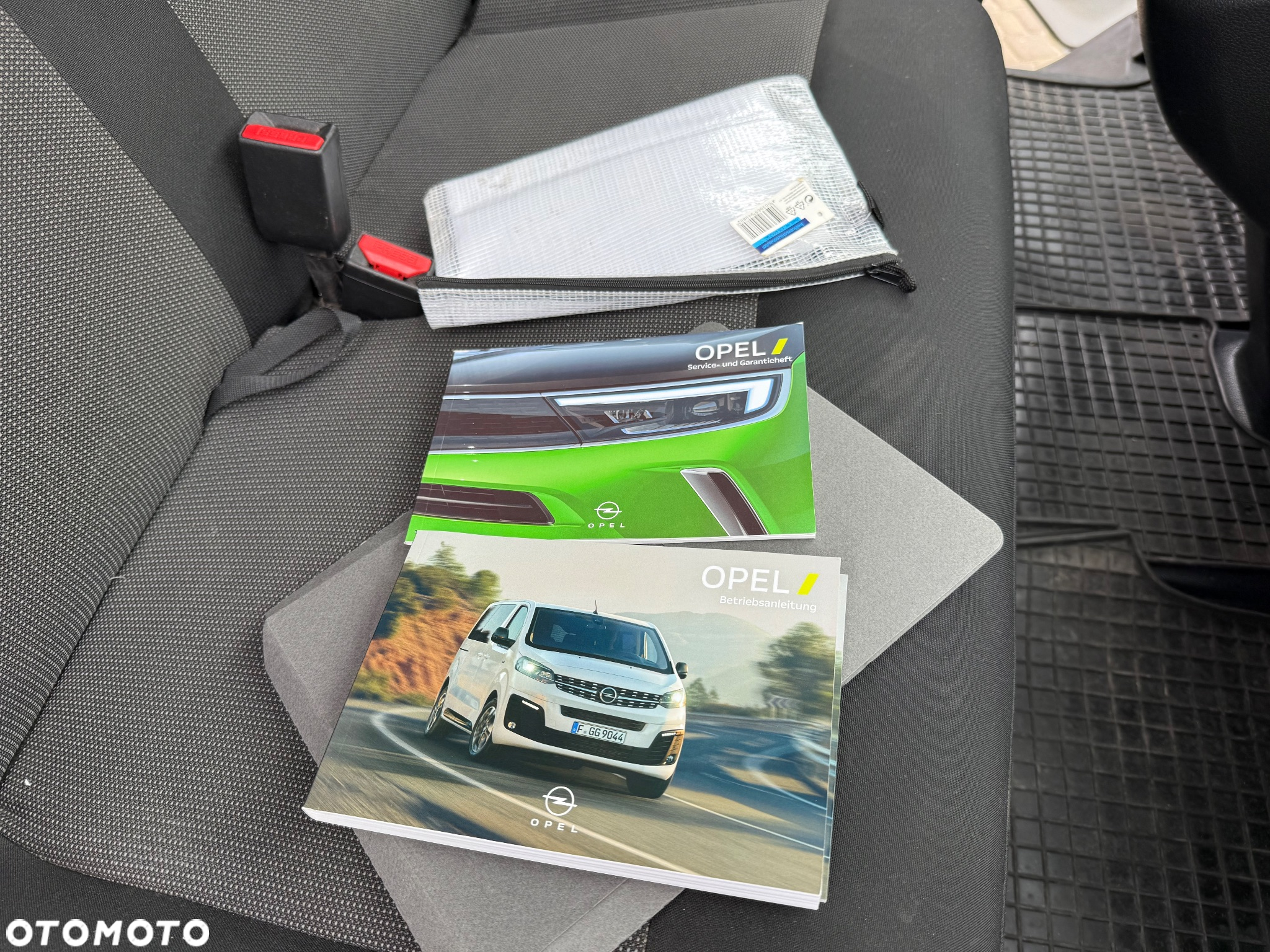 Opel VIVARO - 33