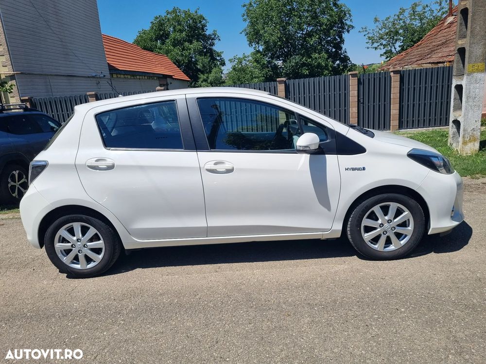 Toyota Yaris 1.5 VVT-i Comfort - 24