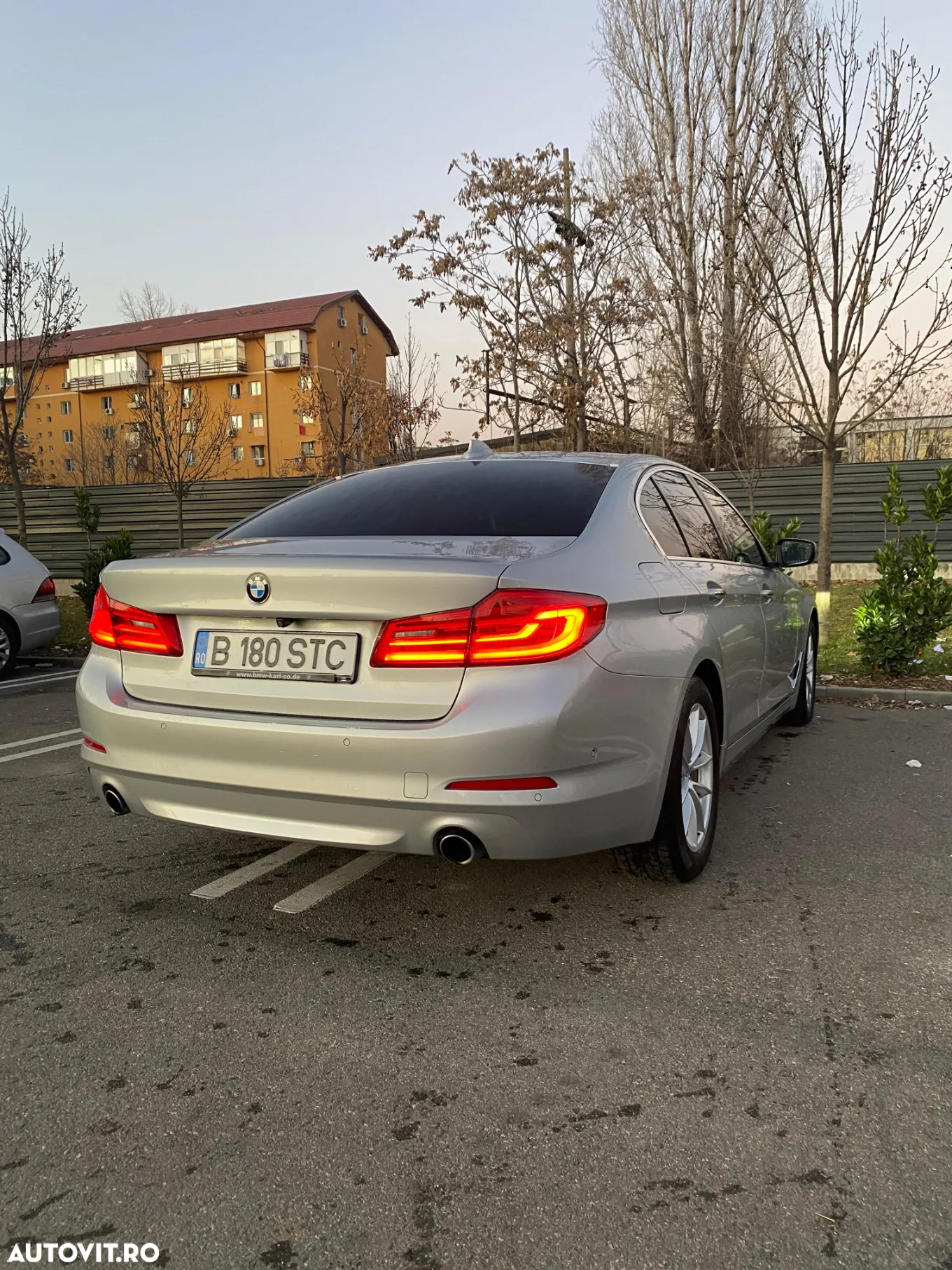 BMW Seria 5 520d xDrive AT - 3