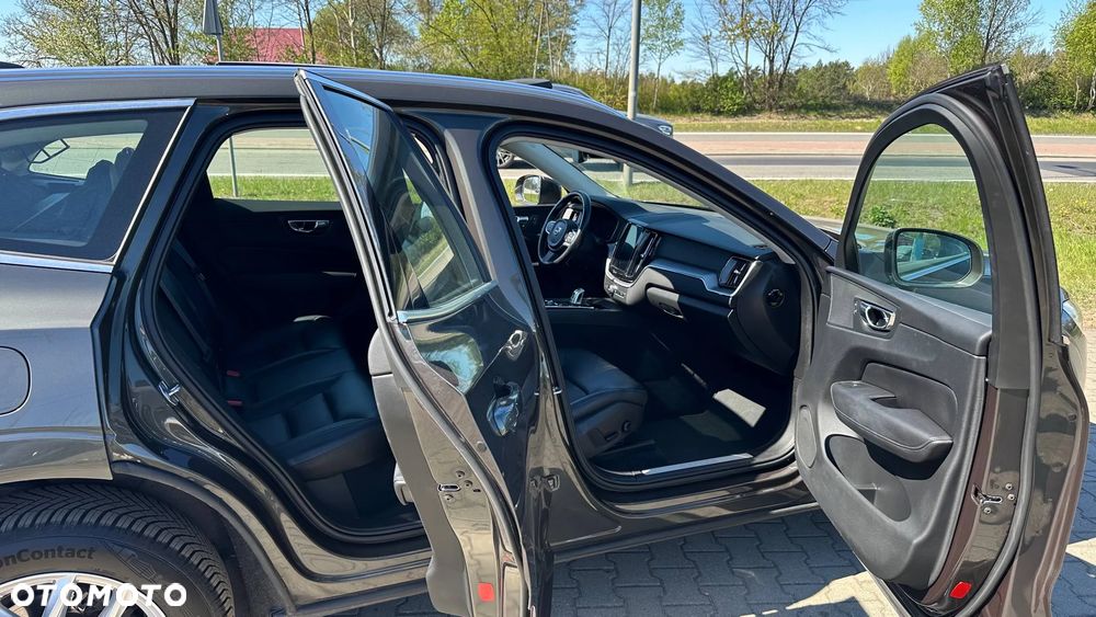 Volvo XC 60 - 30