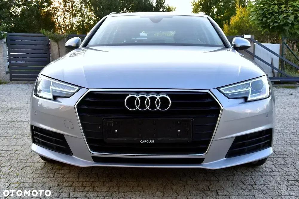 Audi A4 Avant 2.0 TDI S tronic - 1
