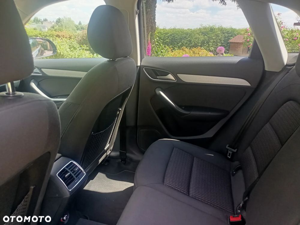 Audi Q3 - 22