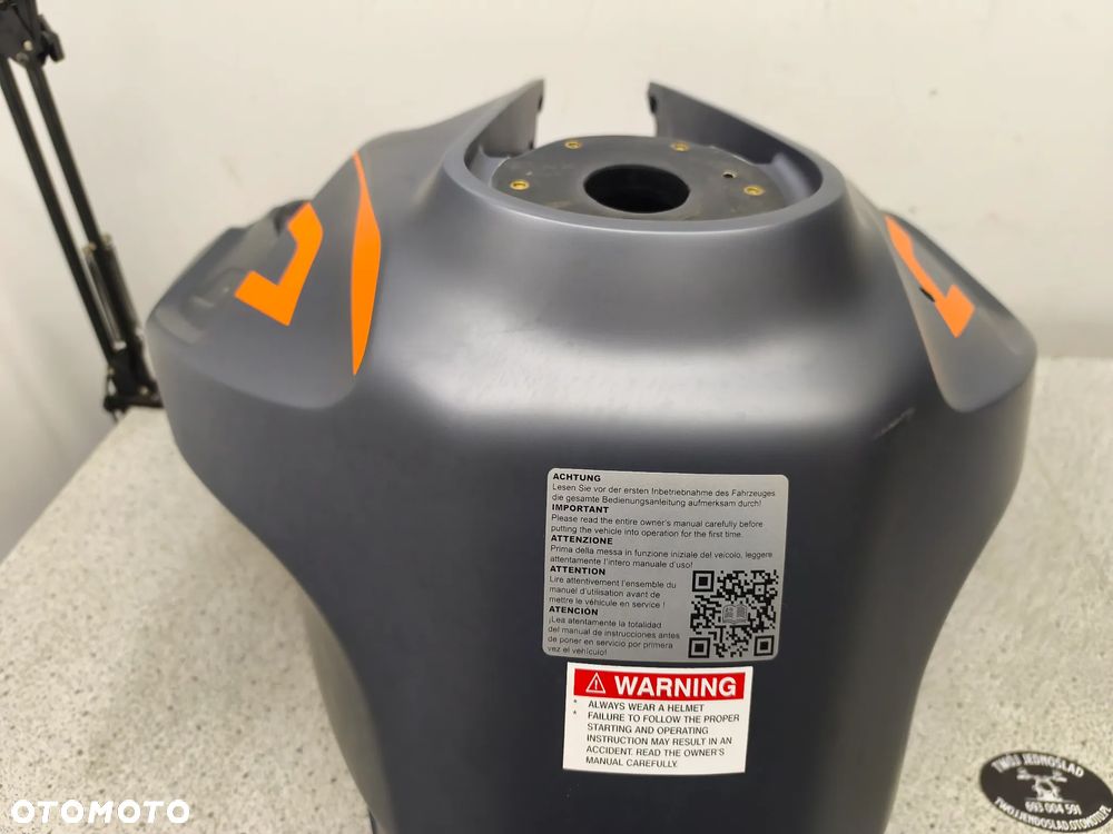 Bak, zbiornik paliwa KTM 1290 Super Duke GT - 19