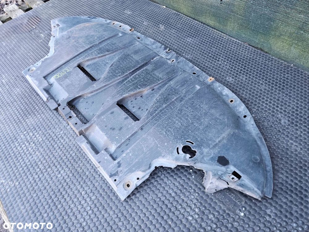 Osłona Pampers 8E0863823 Dolna Pod Silnik Wygłuszenie Silnika Audi A4 B6 B7 Sedan Kombi - 8