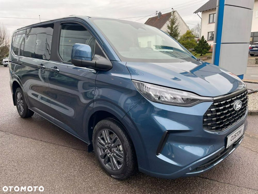 Ford Tourneo Custom - 3