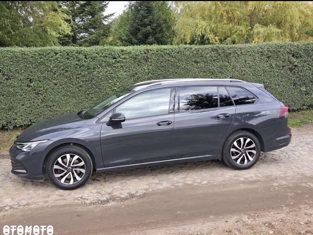 Volkswagen Golf - 6