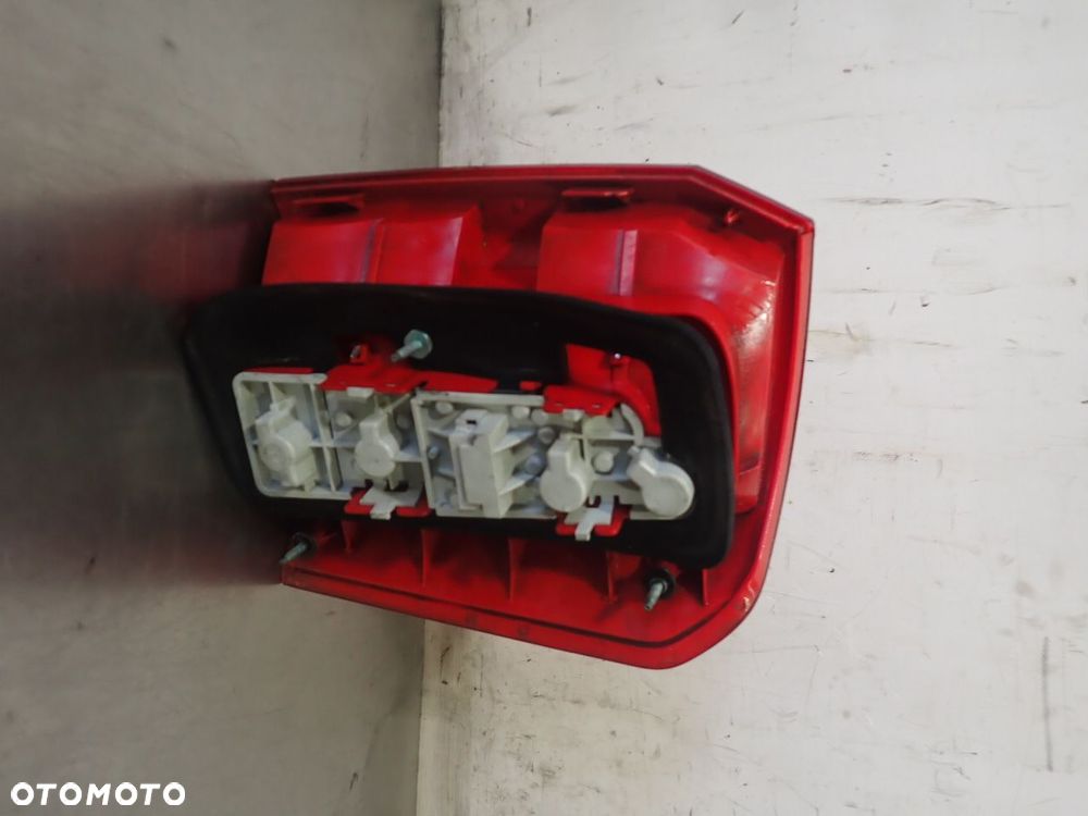 LAMPA LEWA TYLNA AUDI A2 - 2