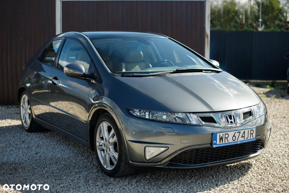 Honda Civic 1.8i-VTEC Executive - 1