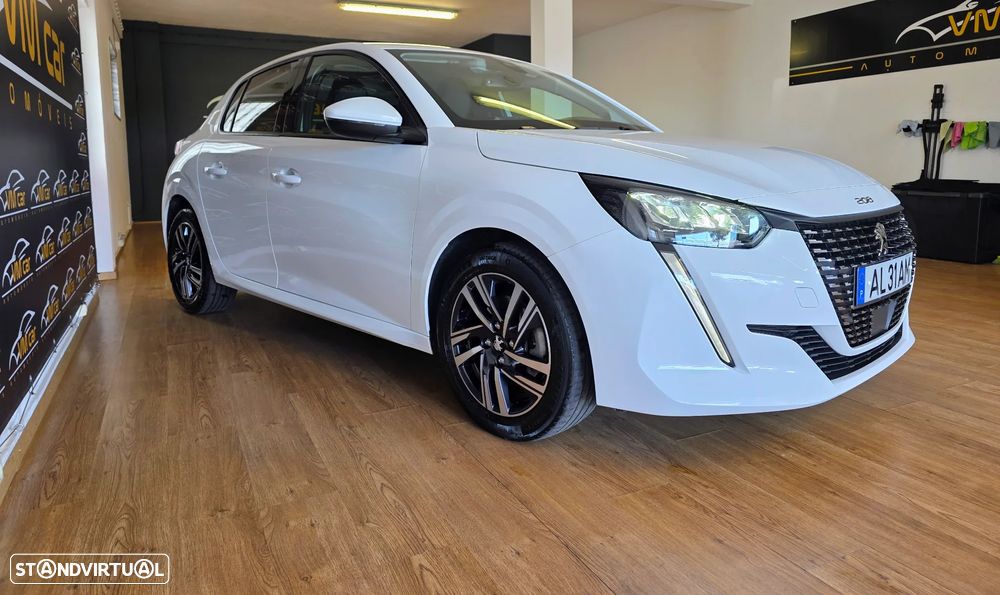 Peugeot 208 1.2 PureTech Allure - 18