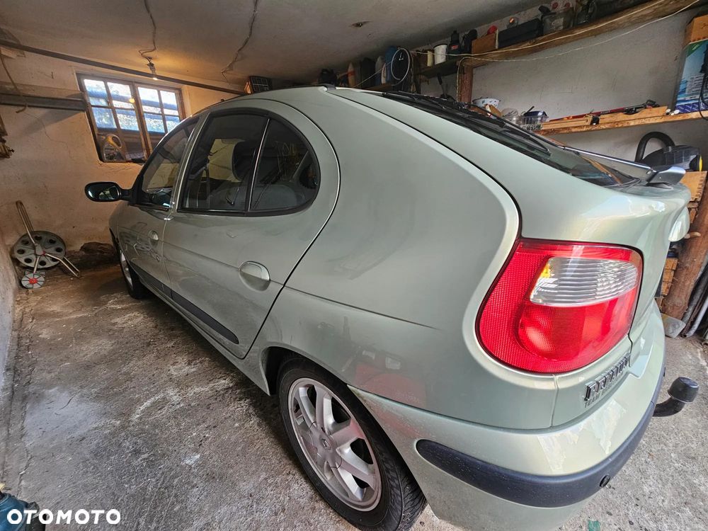 Renault Megane - 2