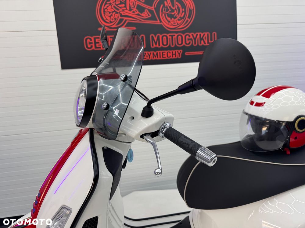 Piaggio Vespa - 29