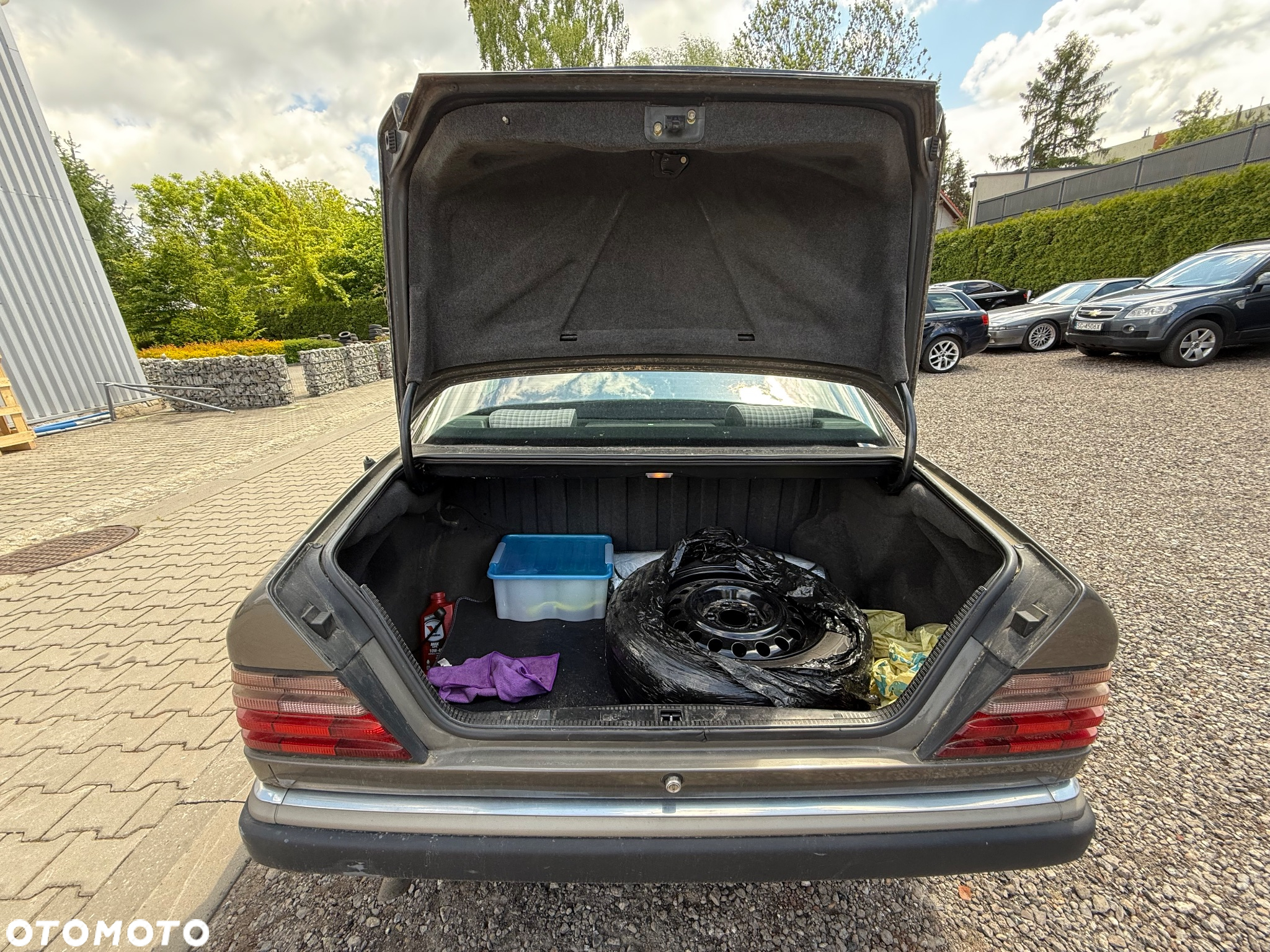 Mercedes-Benz W124 (1984-1993) - 21