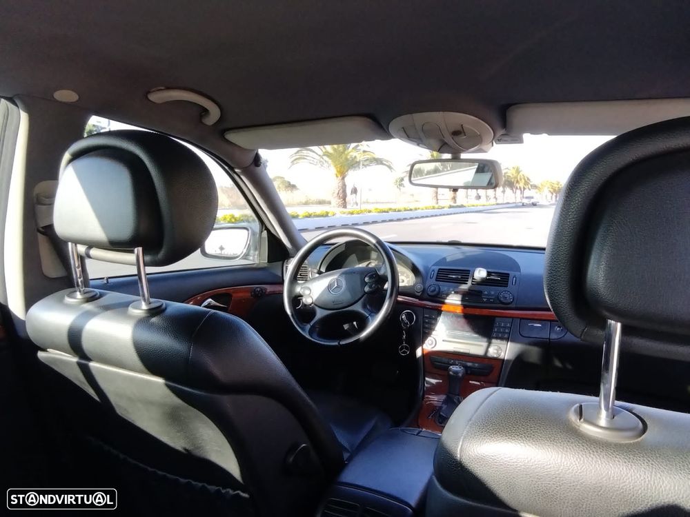 Mercedes-Benz E 200 - 15