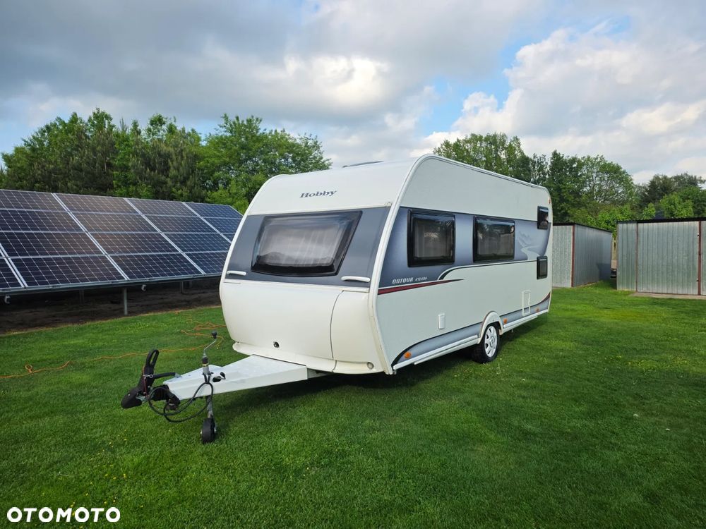 Hobby Ontour 470 KMF salon Polska, piętrowe łóżka, oddzielna jadalnia i sypilania - 1