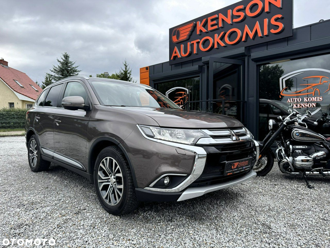 Mitsubishi Outlander 2.0 Intense + 4WD CVT - 37
