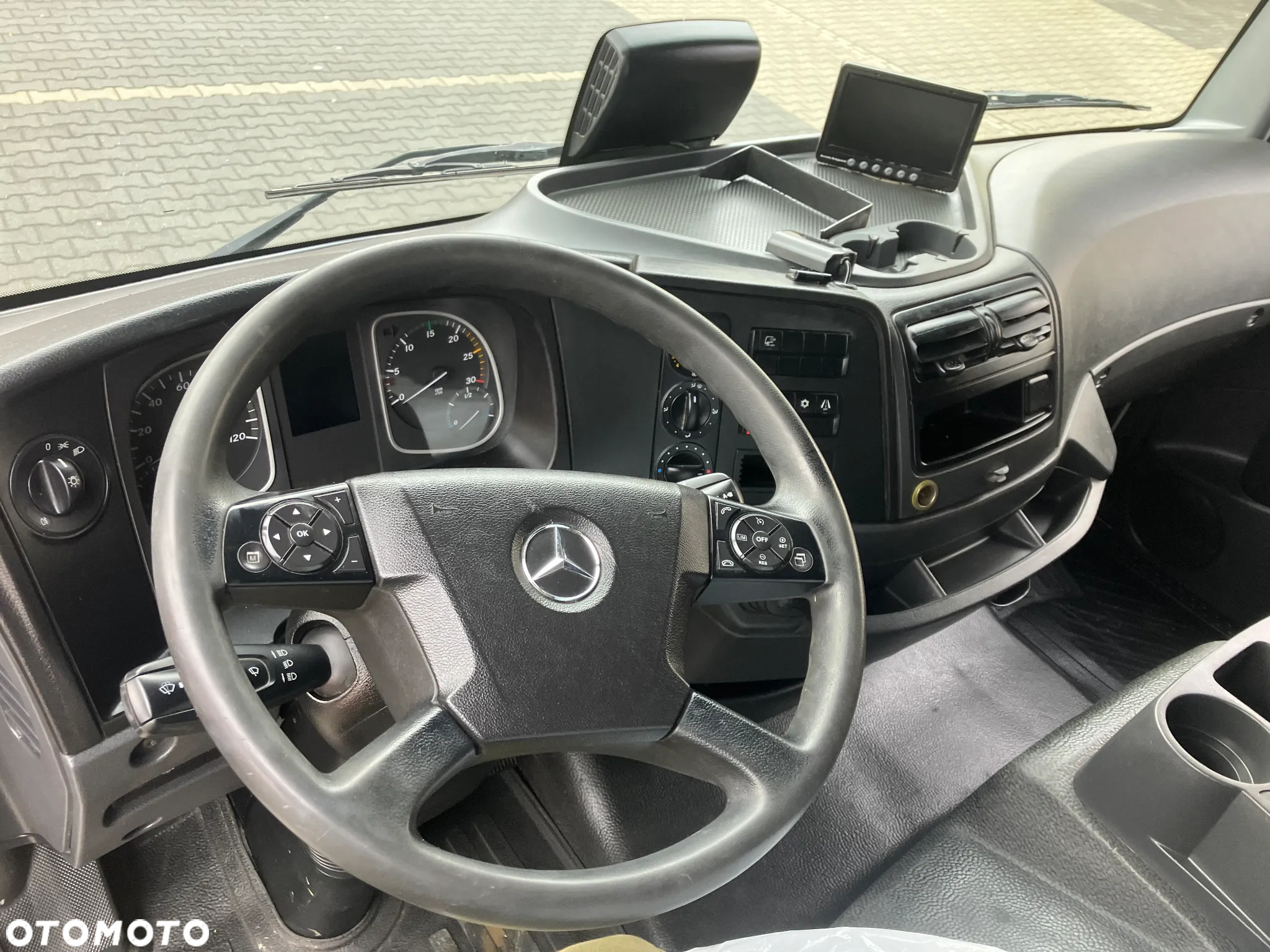 Mercedes-Benz ATEGO 1218 KURIERKA KONTENER 15 PALET - 8