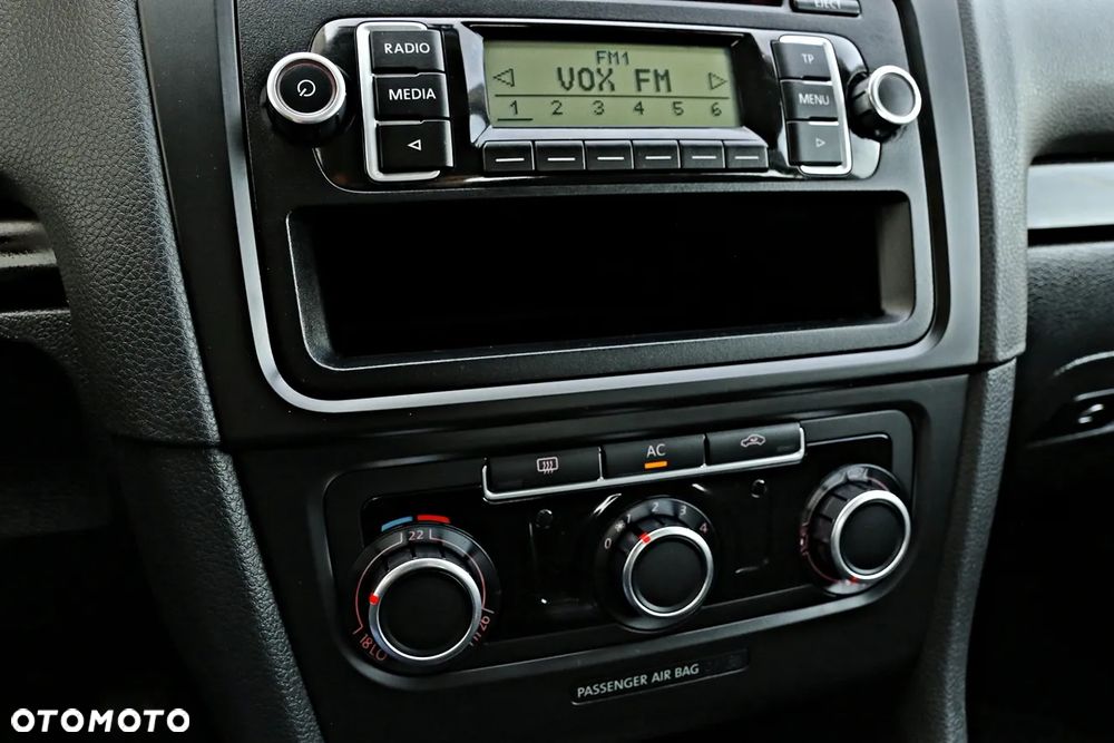 Volkswagen Golf 1.6 TDI DPF BlueMotion Technology Team - 28