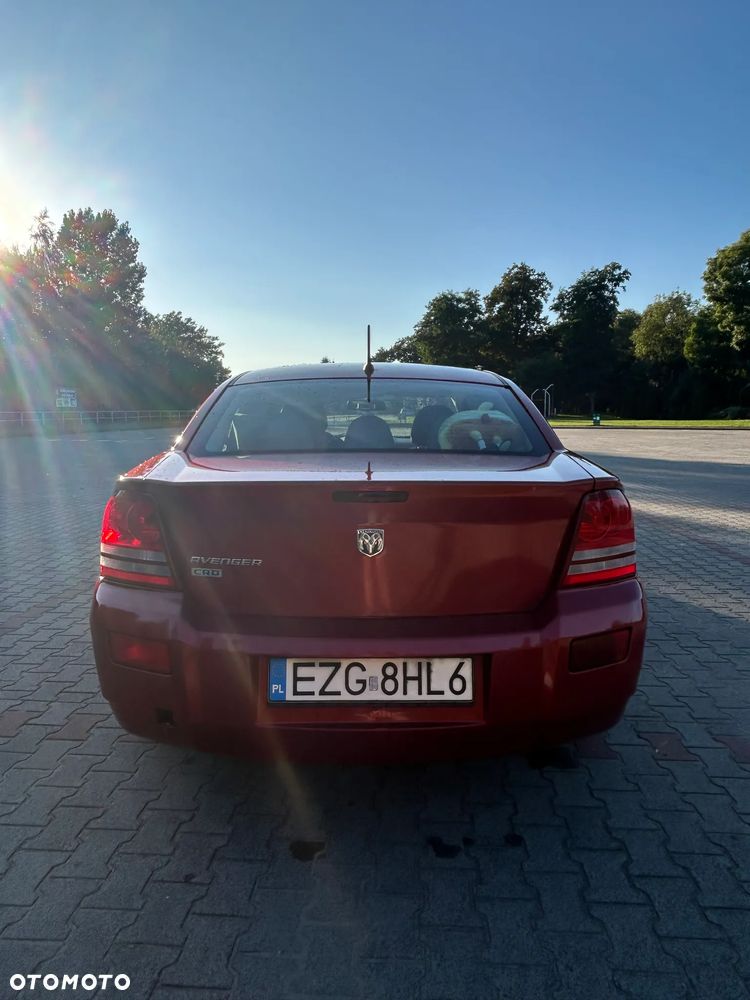 Dodge Avenger - 6