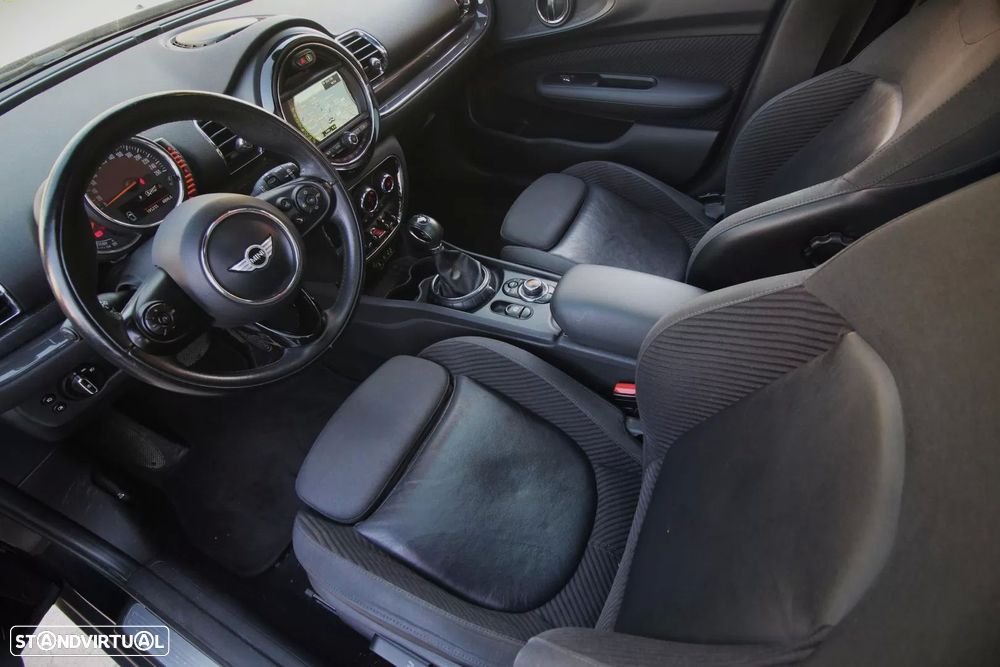 MINI Clubman Cooper Aut. Essential - 17