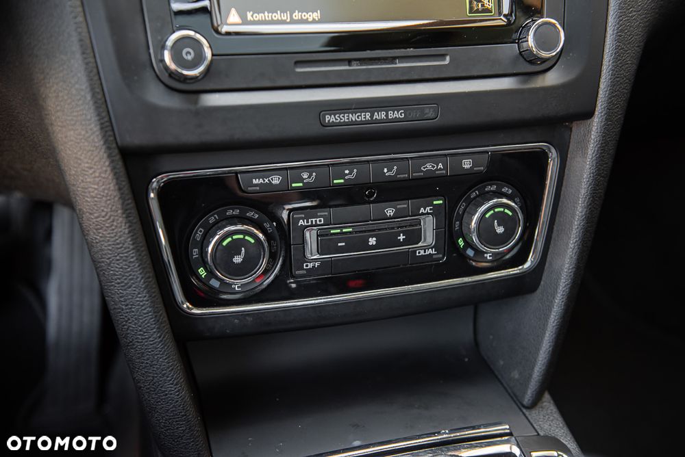 Skoda Superb 2.0 TDI Green tec 4x4 DSG Elegance - 23