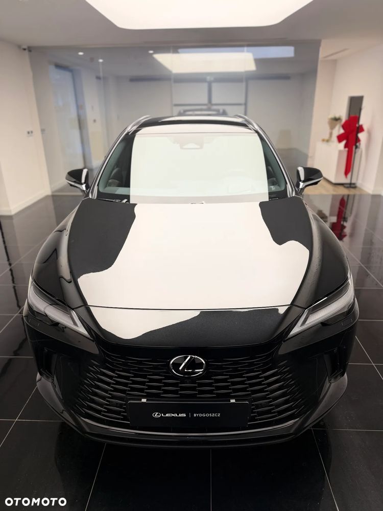 Lexus RX 450h+ Omotenashi - 3