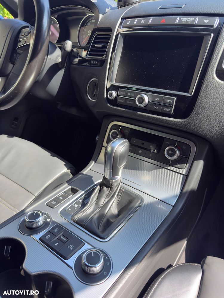 Volkswagen Touareg V6 TDI BMT Supreme Plus - 12