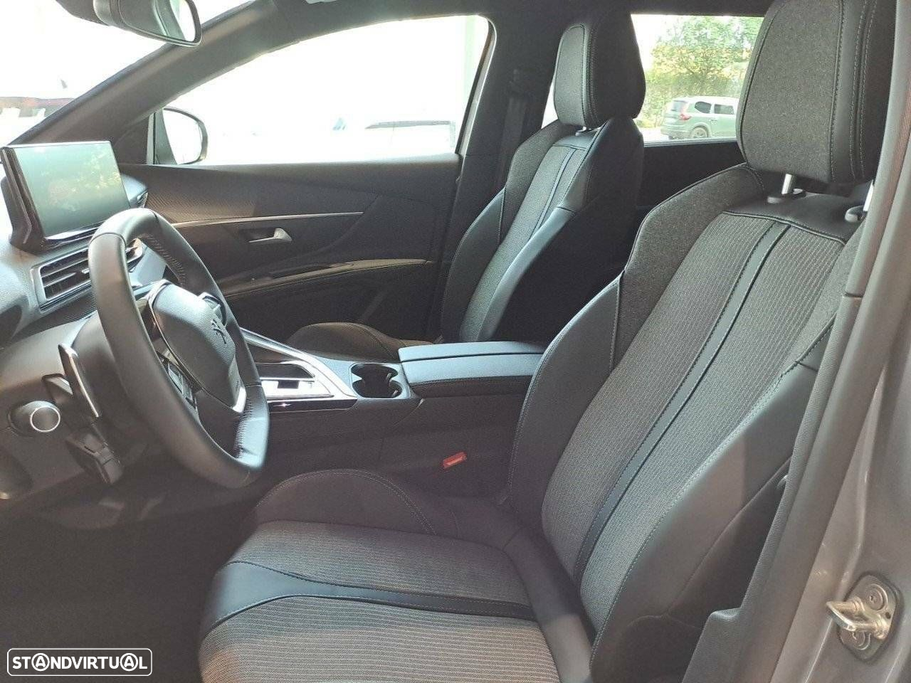 Peugeot 5008 1.5 BlueHDi Allure Pack EAT8 - 9