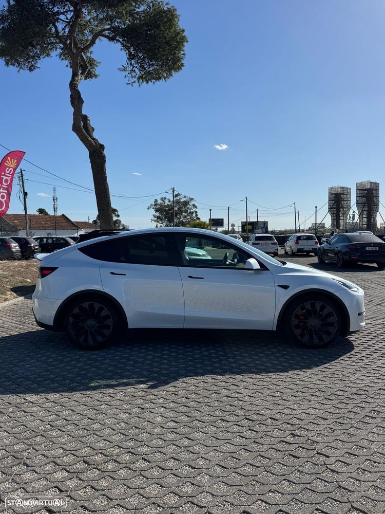 Tesla Model Y Performance Dual Motor AWD - 5