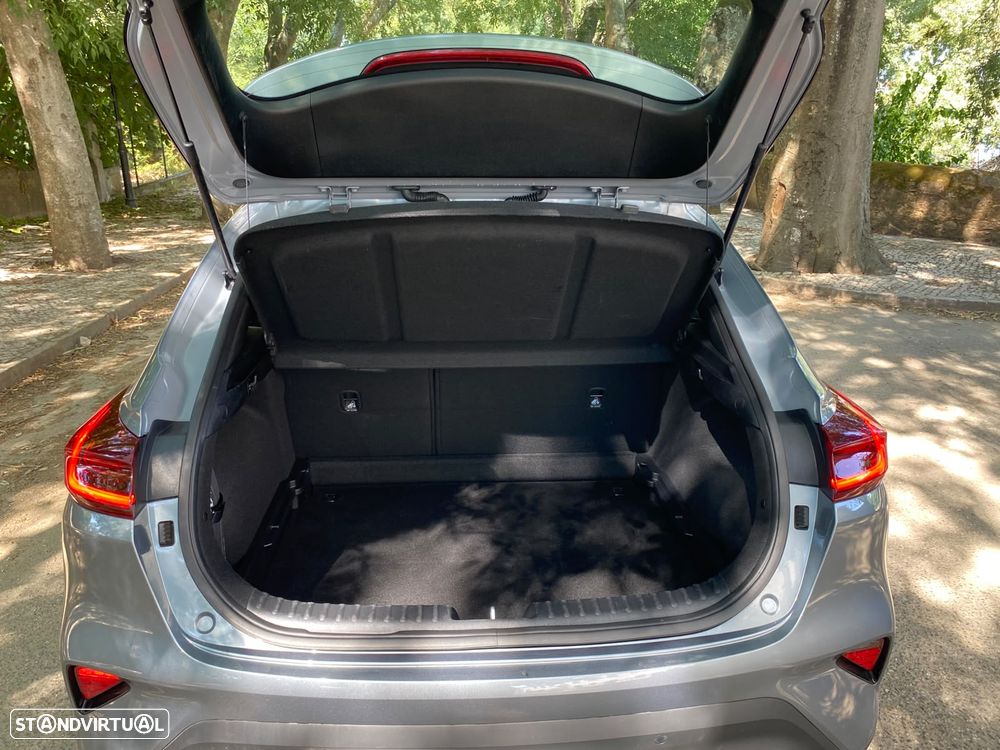 Kia XCeed 1.0 T-GDI Dynamic — fotografia 34